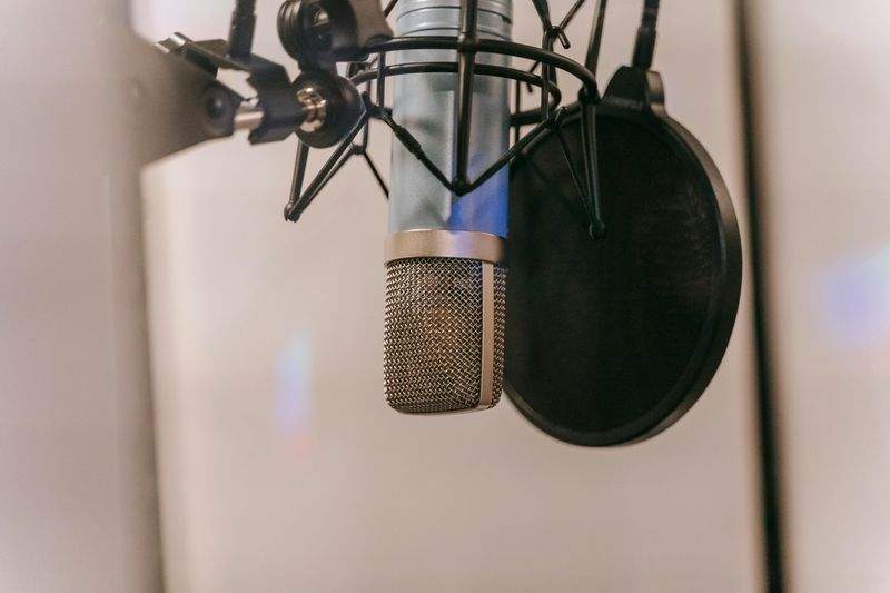 Direktesending av live-podkaster og samtaler